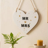 Anhänger Mr. & Mrs. – Ansicht von der Seite