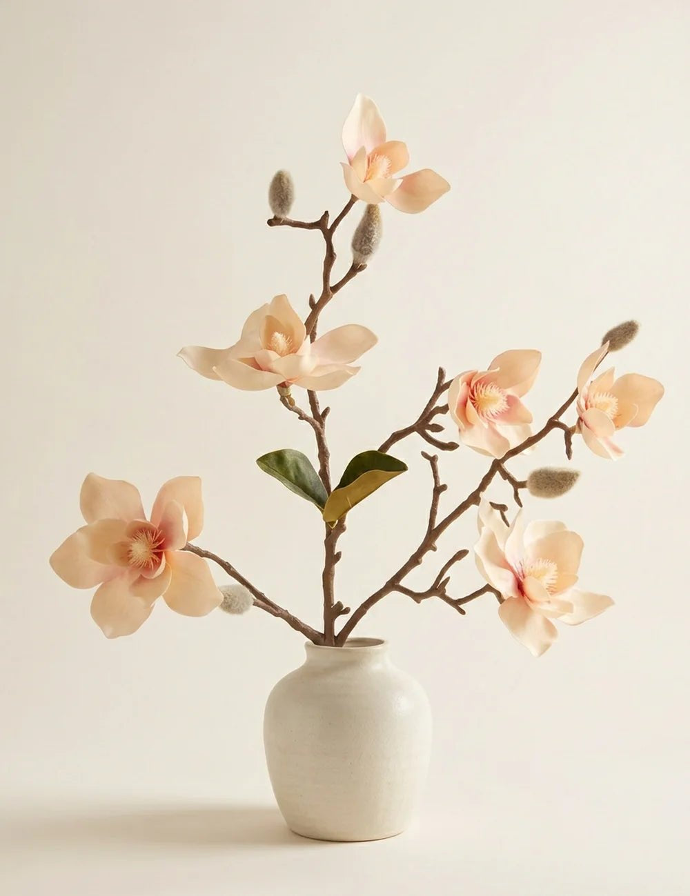 Dekozweig Magnolie Creme – Produktansicht frontal