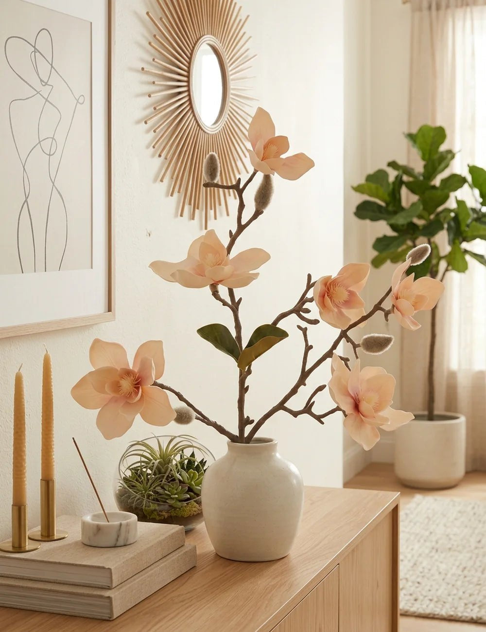 Dekozweig Magnolie Creme – in Gruppenarrangement dekoriert