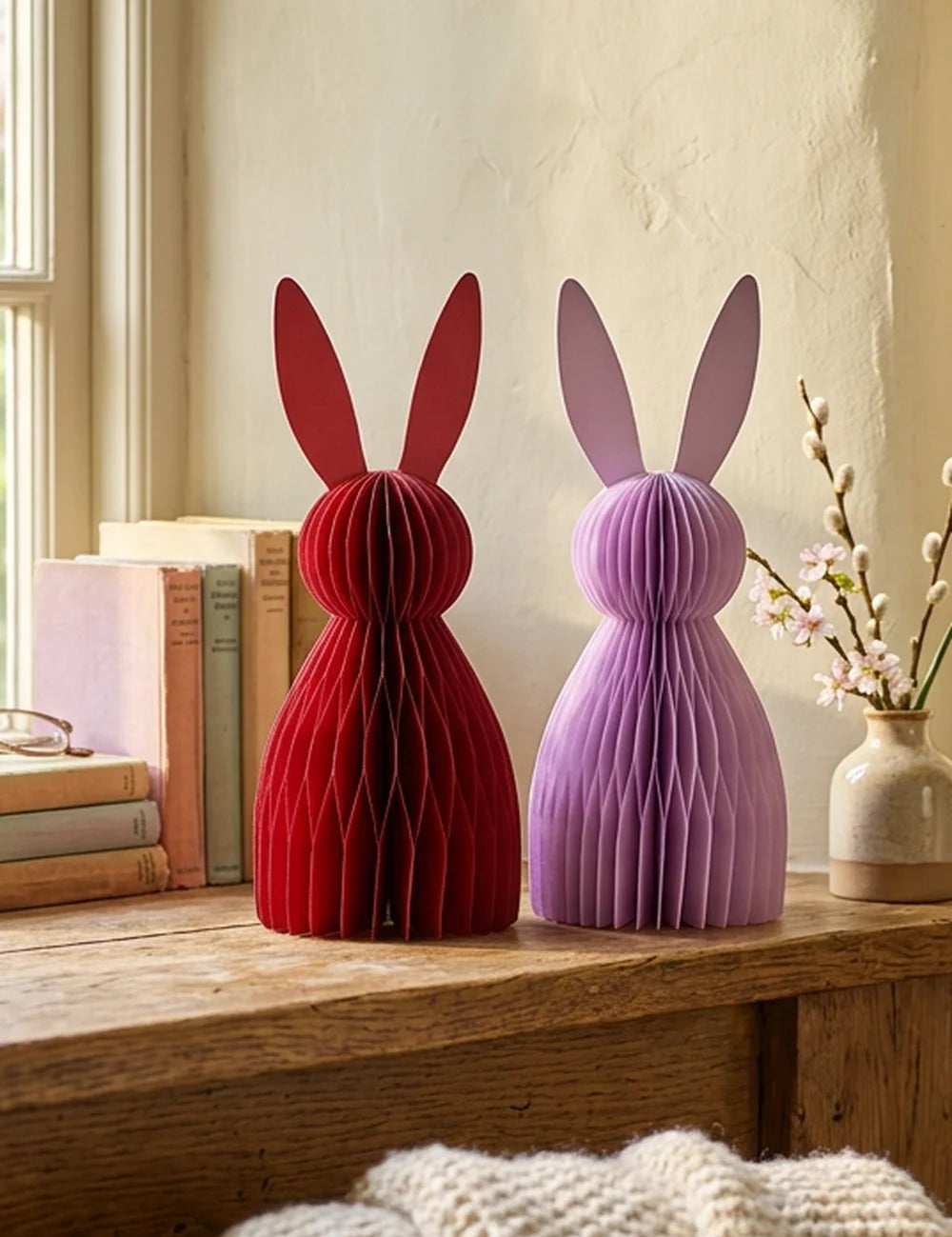 Figur Bonnie Hellrosa/Rot – Ansicht von der Seite