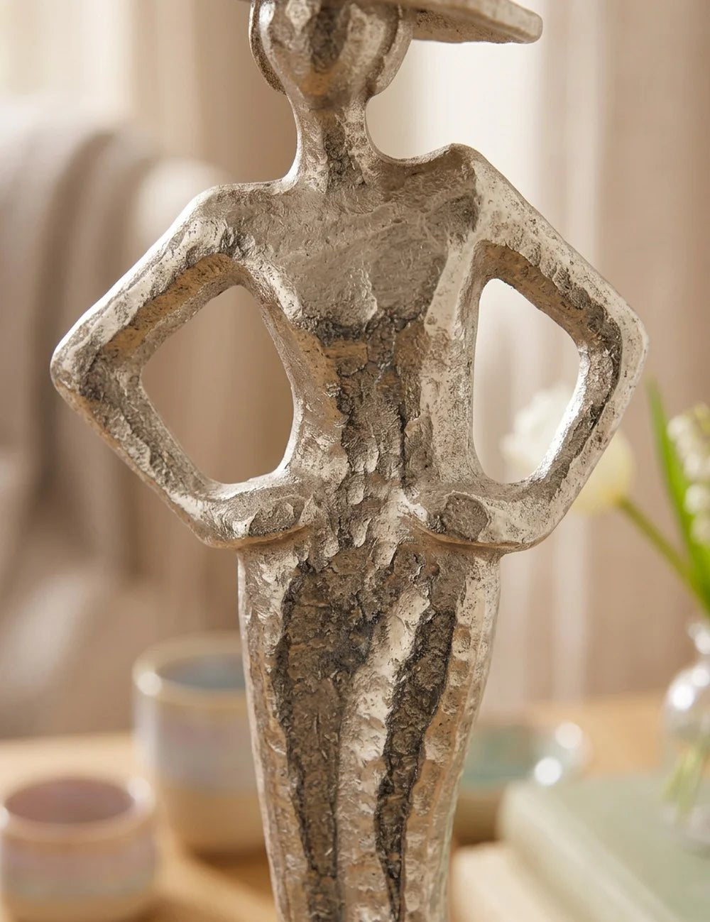 Figur Ladie – Nahaufnahme Materialdetail