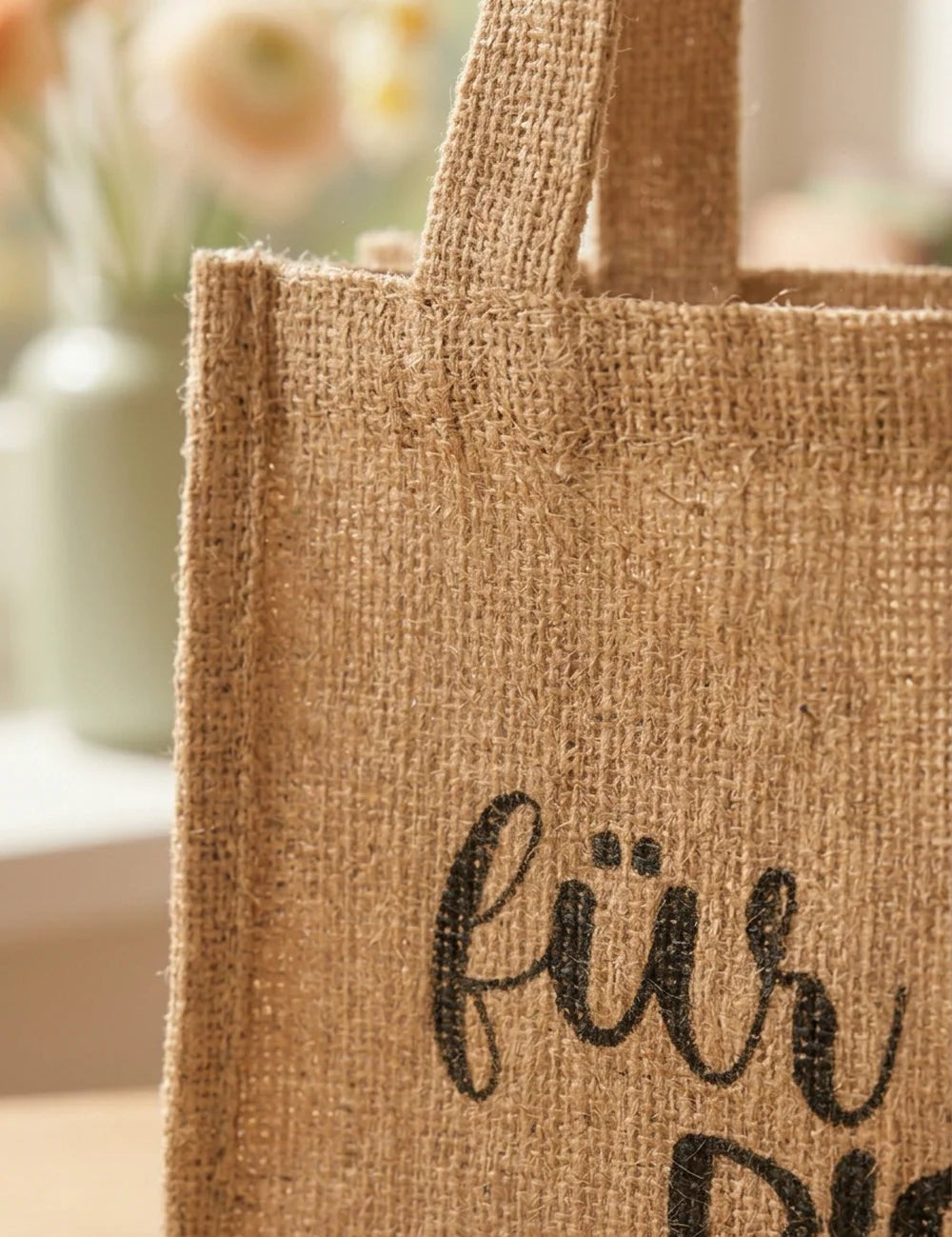 Geschenktüte Kudo – dekoriert im Wohnambiente