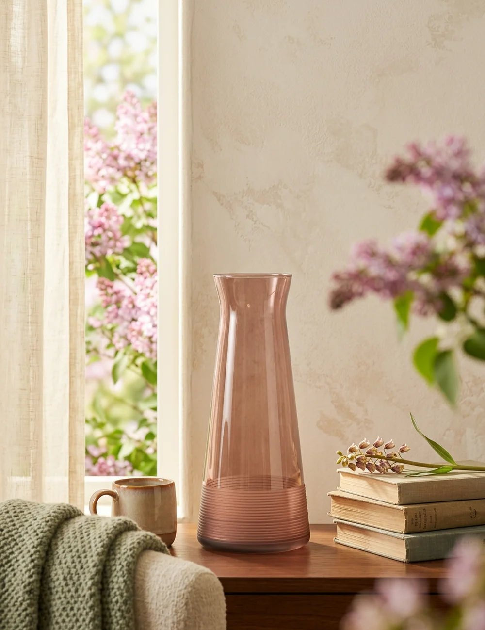 Karaffe Audetta – in Gruppenarrangement dekoriert