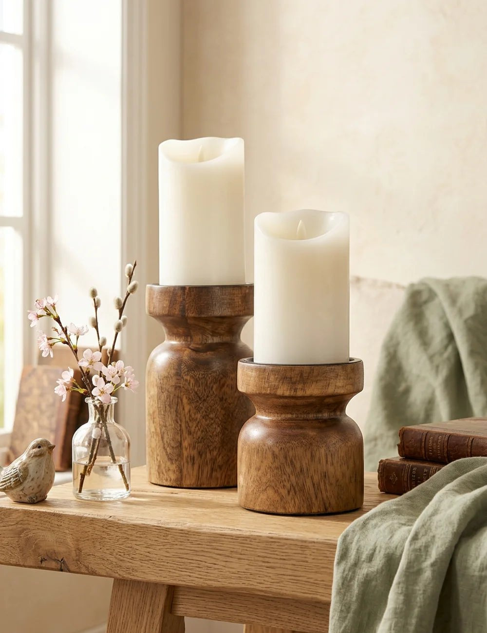 Kerzenleuchter Kiran – in Gruppenarrangement dekoriert