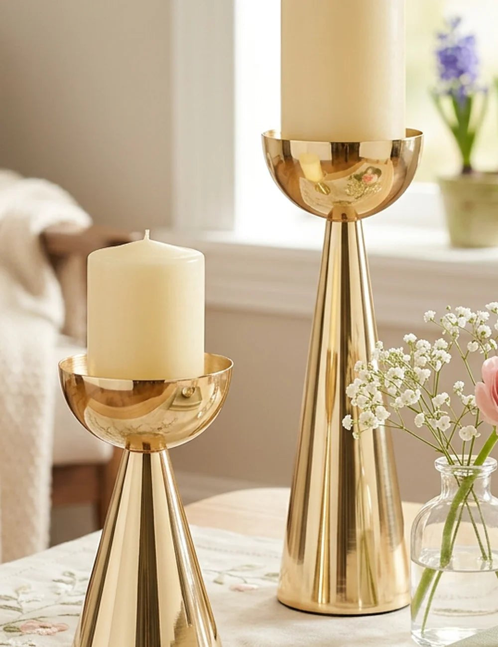 Kerzenleuchter Luena Gold – Ansicht von der Seite