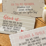 Schild "Freunde" – Ansicht von der Seite