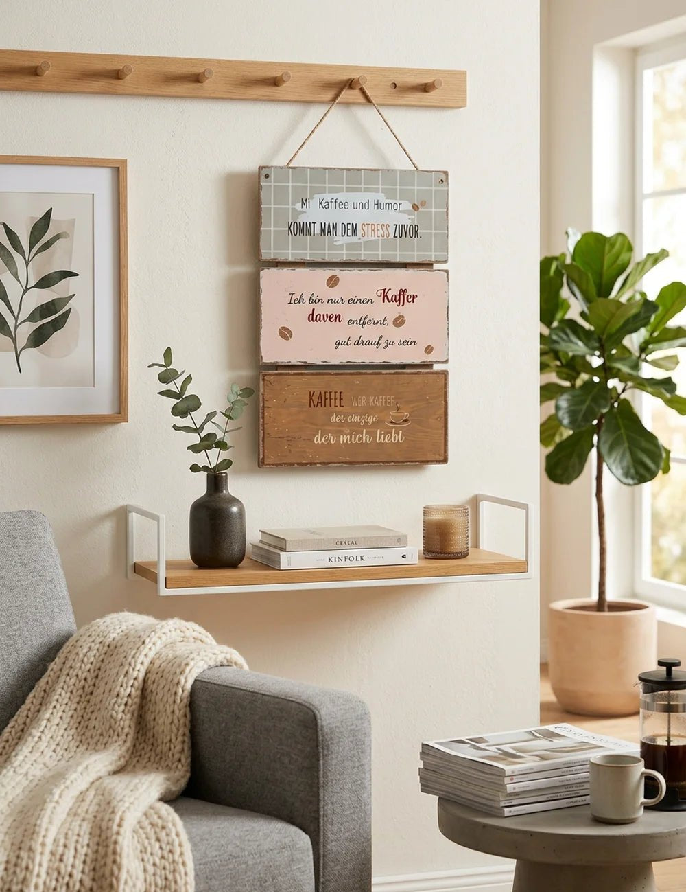 Schild "Kaffee" – dekoriert im Wohnambiente