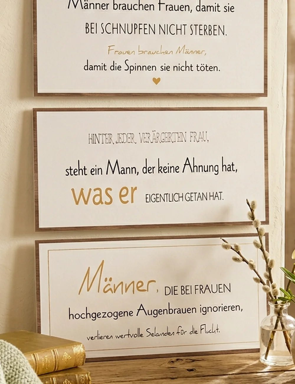 Schild "Männer" – Ansicht von der Seite