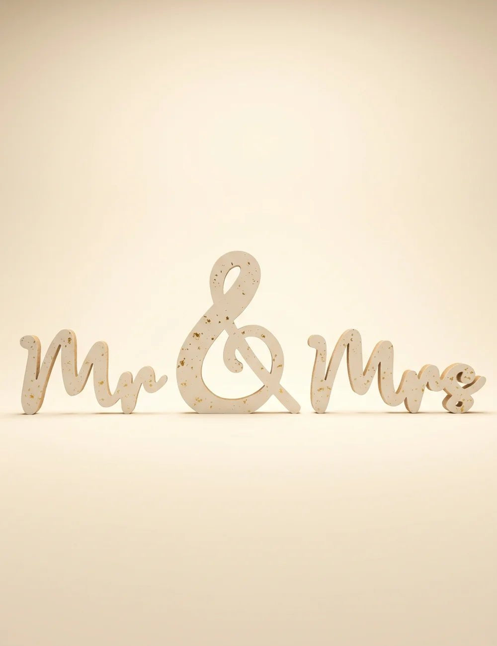 Schriftzug Mr. & Mrs. – Nahaufnahme Materialdetail