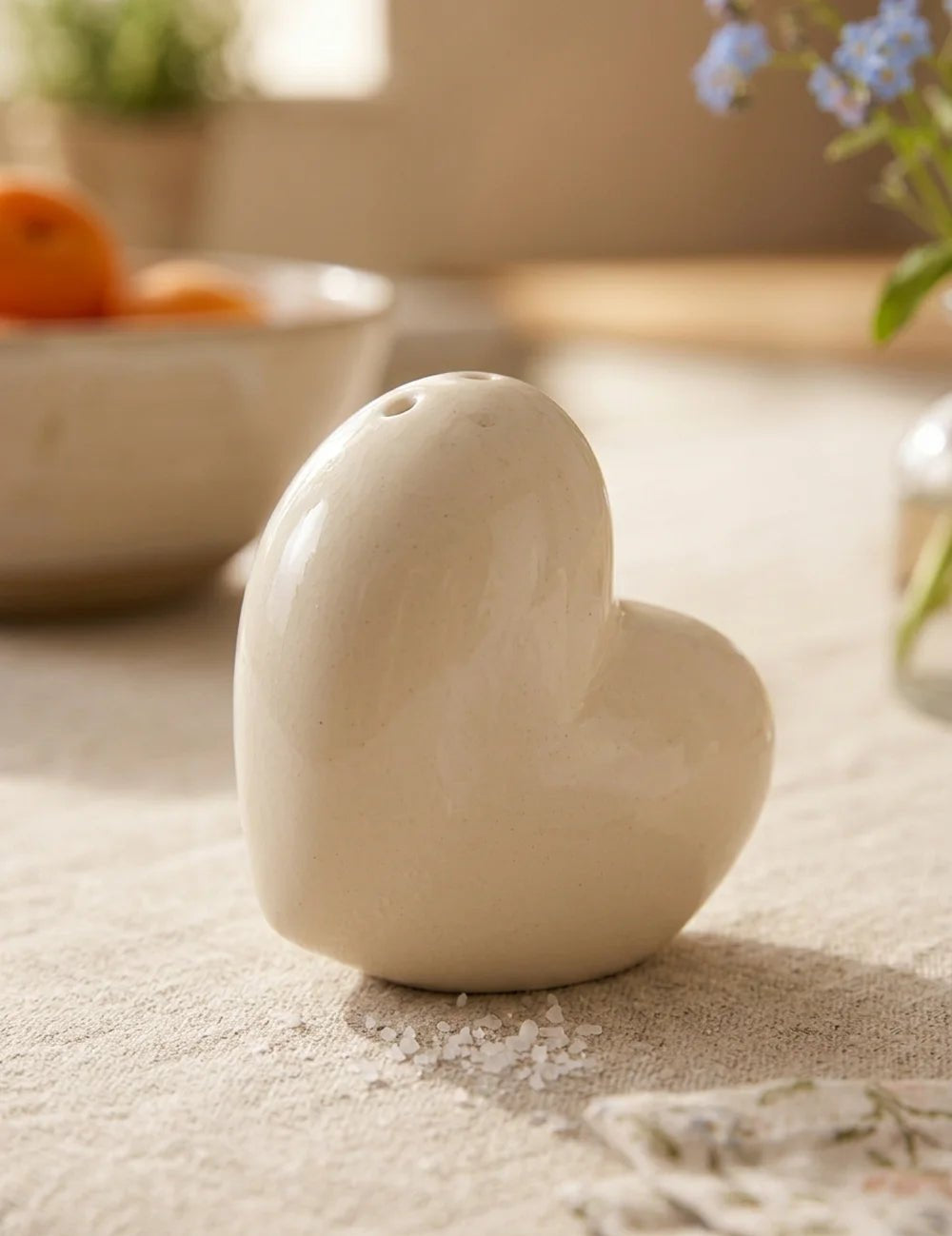 Streuer Heart weiß 2tlg. – Nahaufnahme Materialdetail