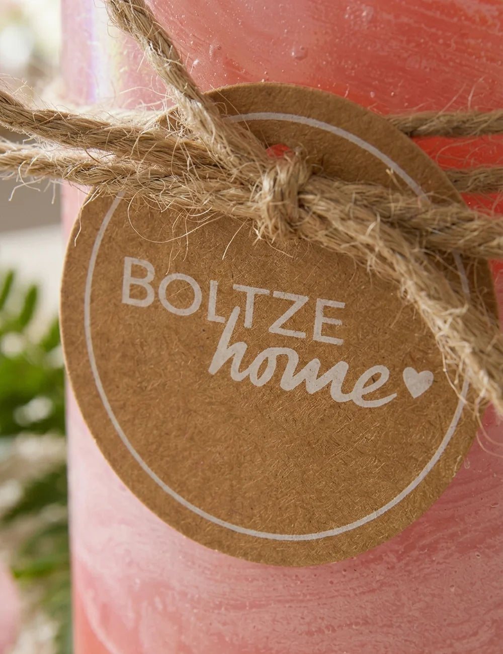 Stumpenkerze Gradienta Pink – Rückansicht mit Materialdetail