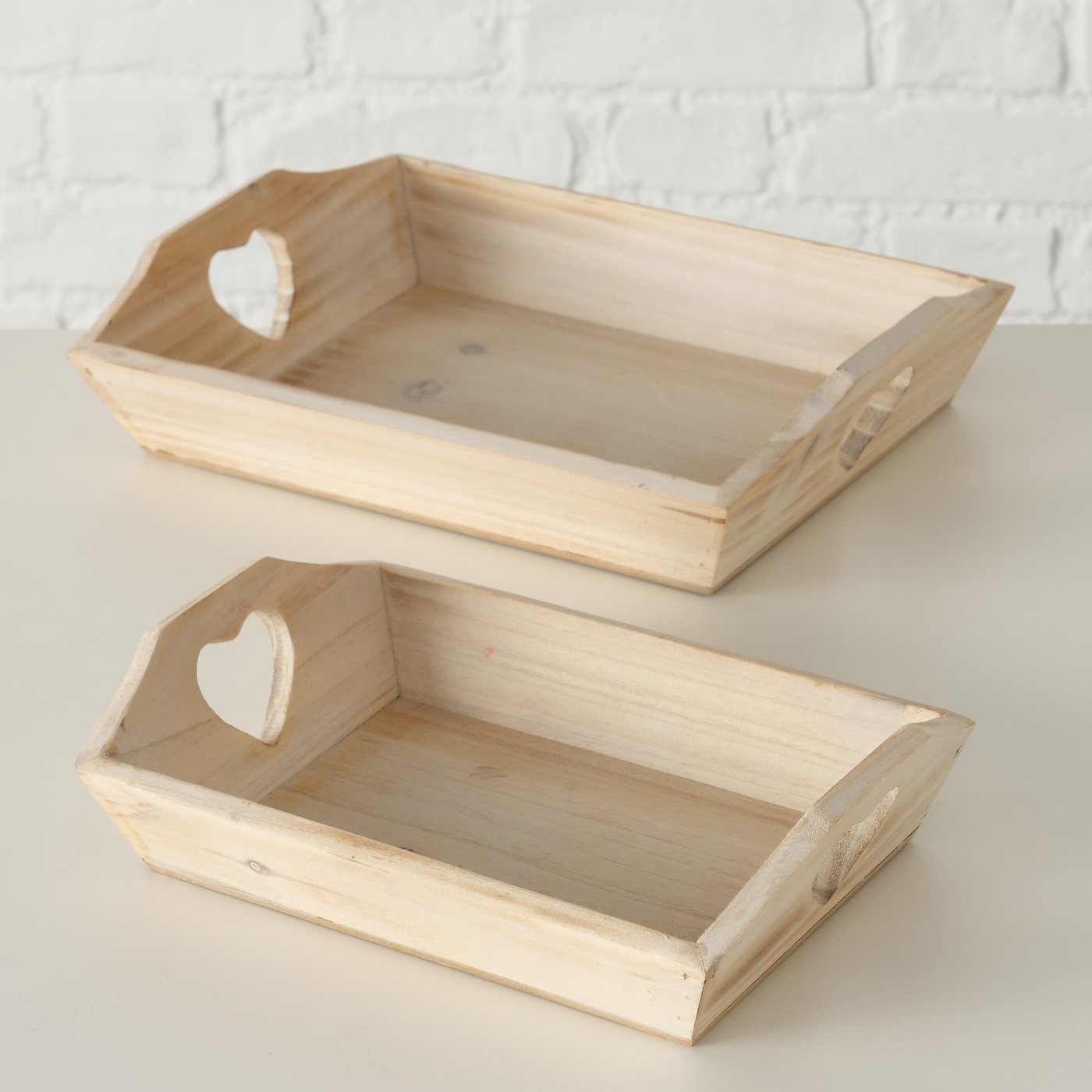 Tablett m. Herzgriffen - WohnSinn