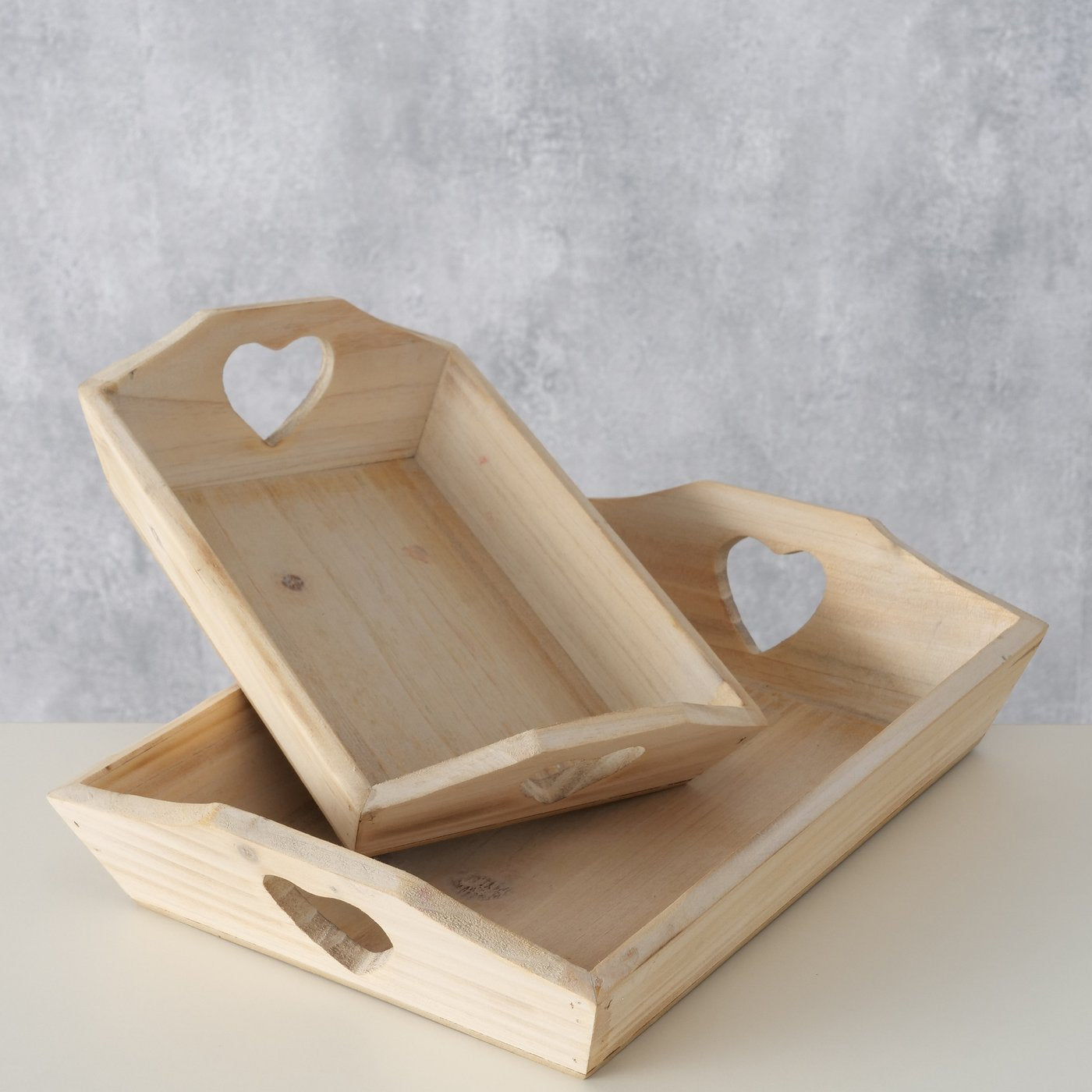 Tablett m. Herzgriffen - WohnSinn