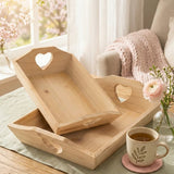 Tablett m. Herzgriffen – dekoriert im Wohnambiente