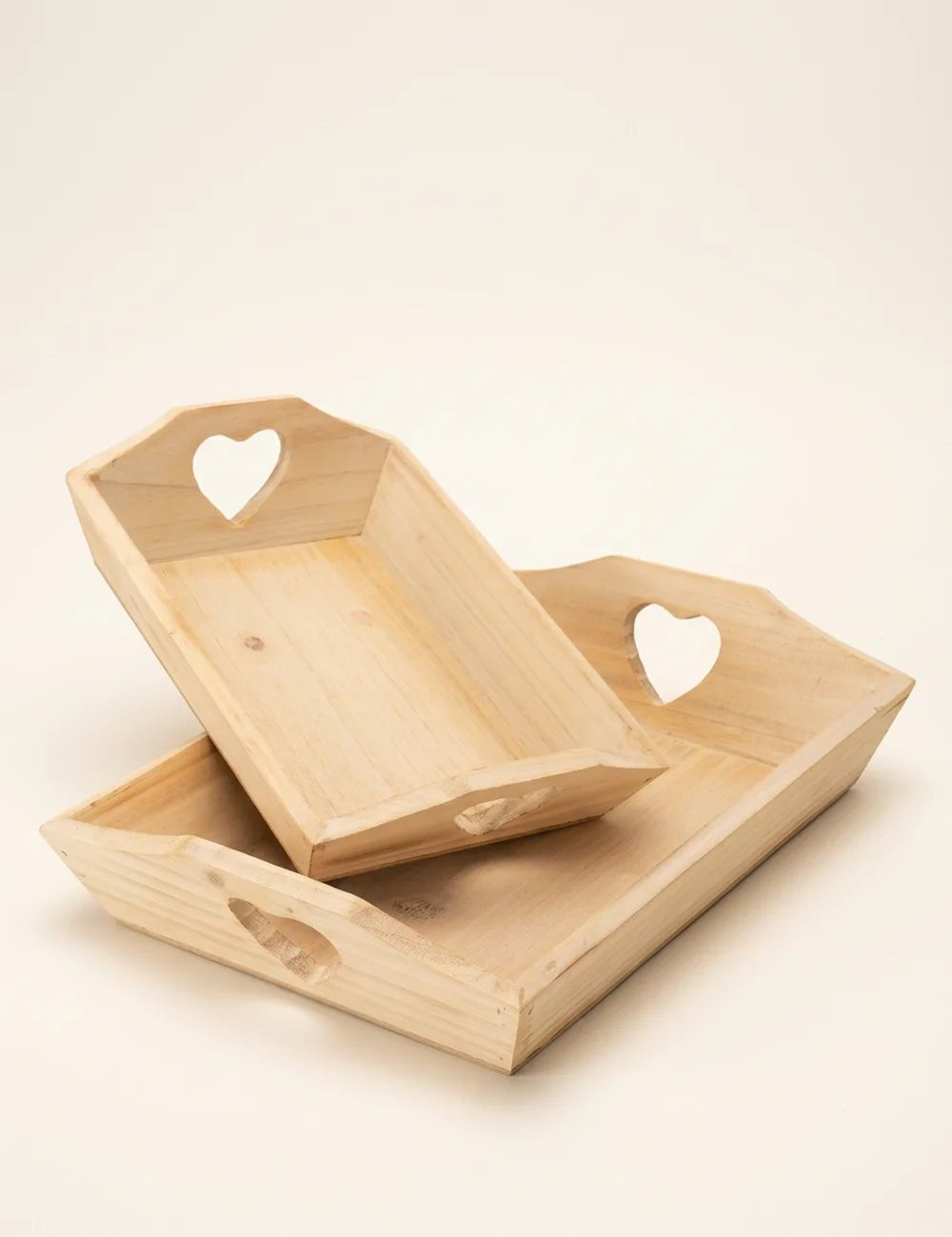 Tablett m. Herzgriffen – Produktansicht frontal