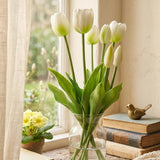 Tulpenstrauß Falona – in Gruppenarrangement dekoriert