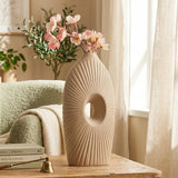 Vase Daniela, oval – dekoriert im Wohnambiente