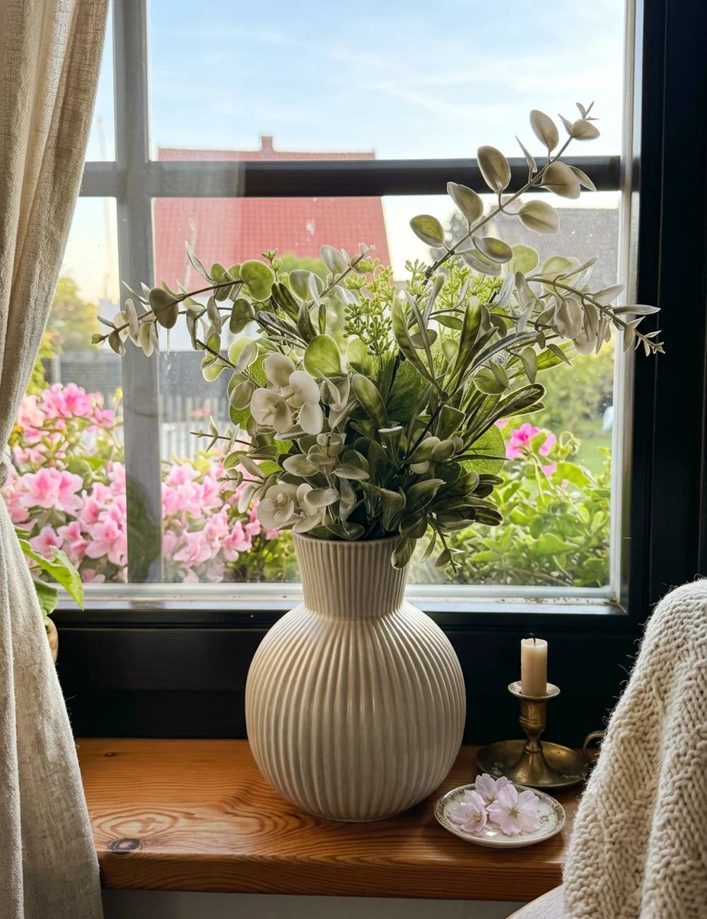 Vase Deborah – in Gruppenarrangement dekoriert