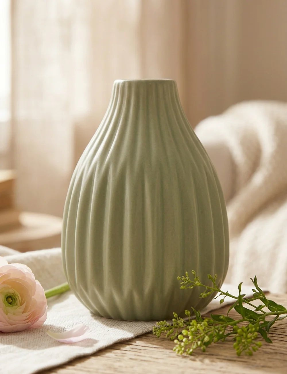 Vase Esko Hellgrün - WohnSinn