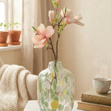 Vase Greena, 25 cm – in Gruppenarrangement dekoriert