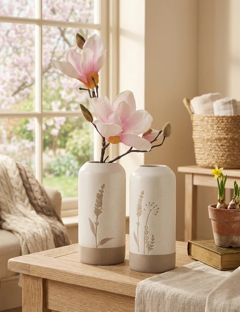 Vase Joanna – dekoriert im Wohnambiente