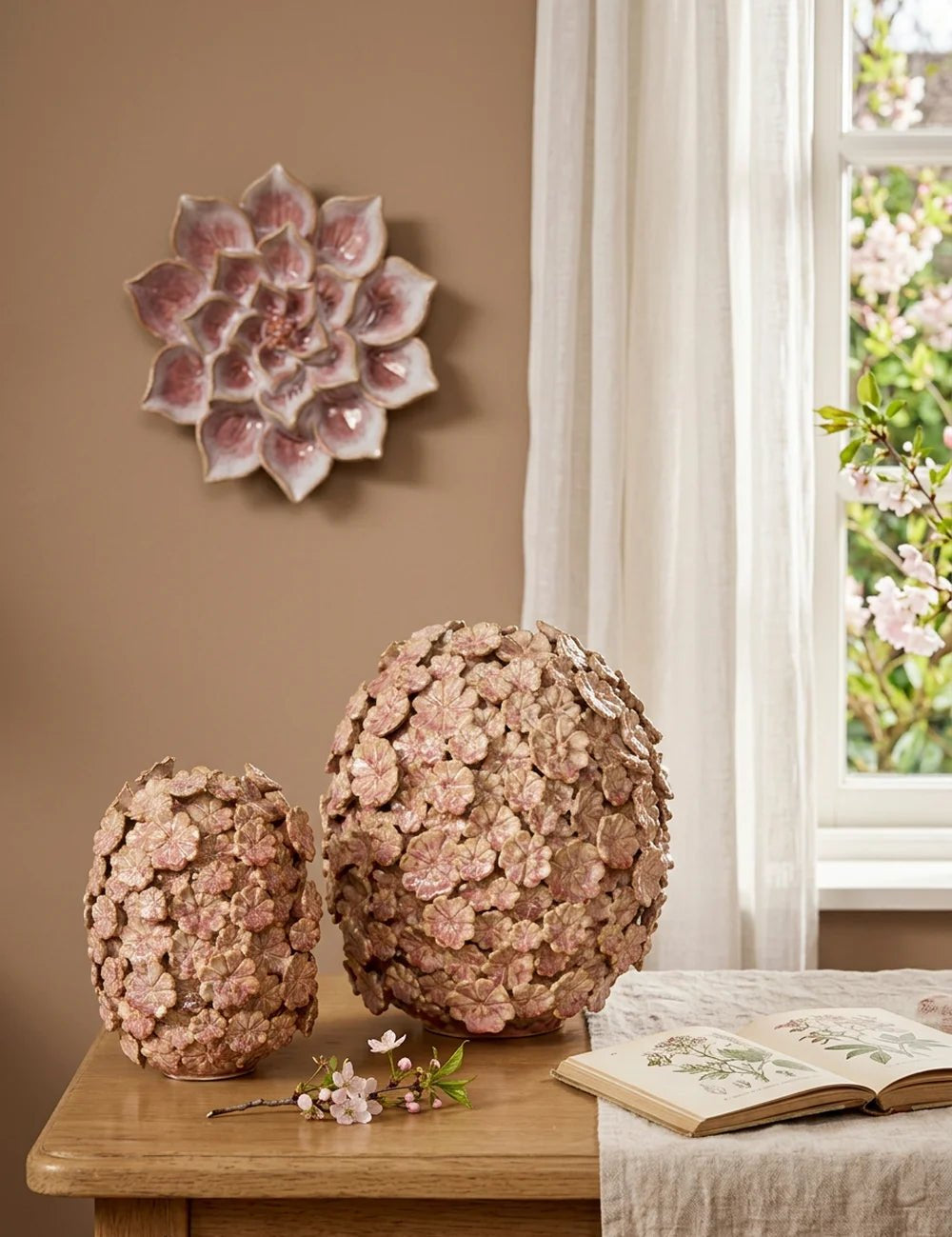 Vase Sakura – in Gruppenarrangement dekoriert