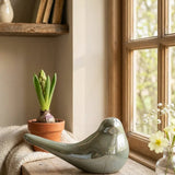 Vogel Perly – in Gruppenarrangement dekoriert