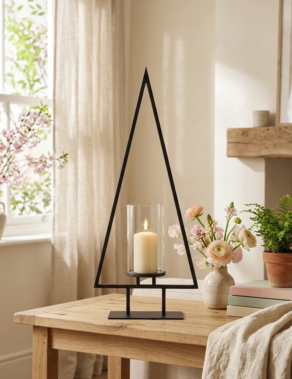 Windlicht Fenny – dekoriert im Wohnambiente