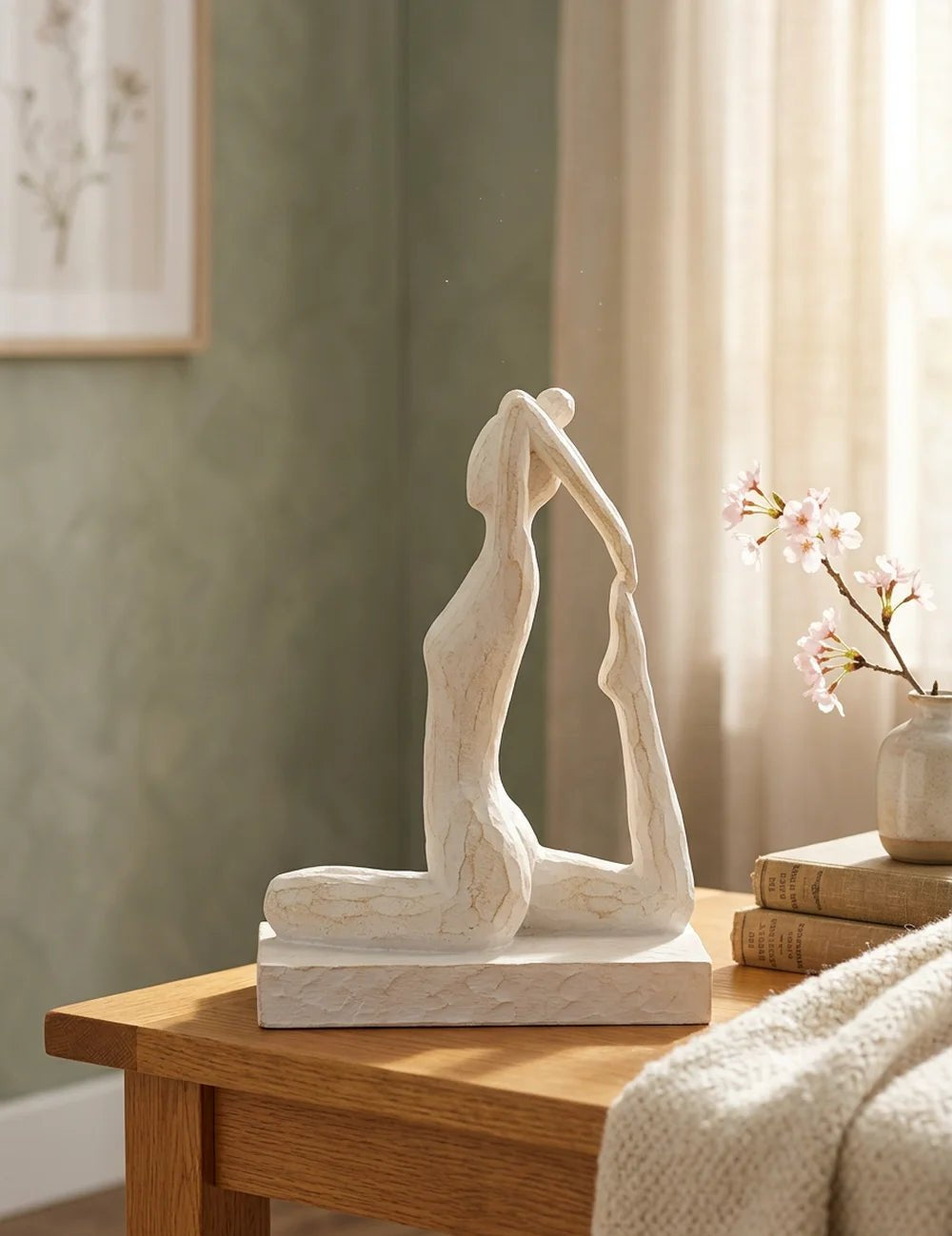 Yoga Figur – in Gruppenarrangement dekoriert